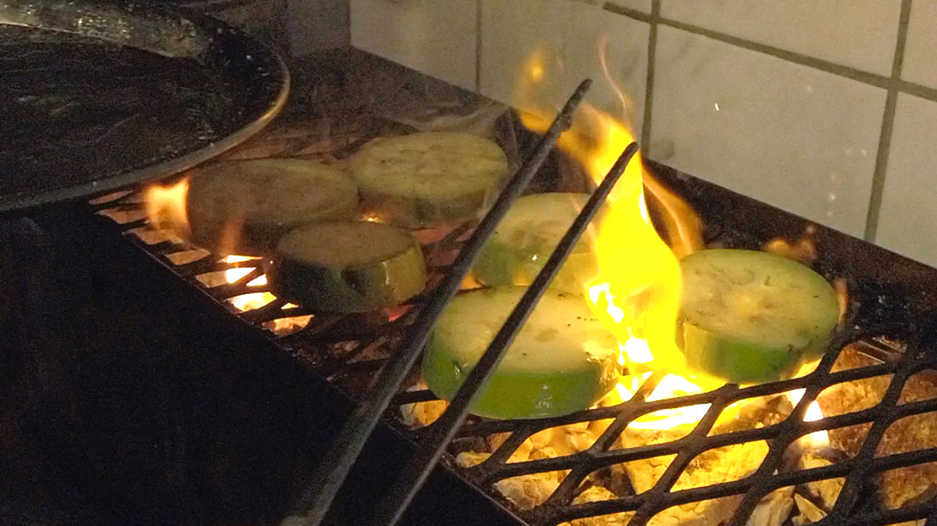 BBQ ‘Kermit’ Aubergine